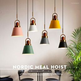 Pendant Lamps Nordic Modern E27 LED Light Iron And Wood Simplicity Chandelier Indoor Restaurant Home Bedroom Living Room Kitchen
