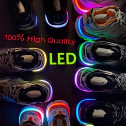 Sapatos de grife, marca de luxo feminino masculino Casual Shoe Track 3 3.0 Tênis LED Sneaker Gomma Leather Trainers