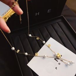 Fashion Couple Necklaces Popular Luxury Design Pendant Necklaces Classic Premium Jewelry Brand 18k Gold Plated Exquisite Campus Couple Gift Family Birthday