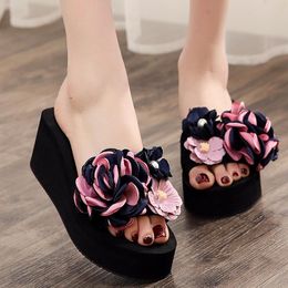 Slippers Large Size High Heel Flip-Flops Women Non-slip Fashion Beach Shoes Flyer Flowers Slips