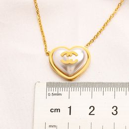 Gold Plated Pendant Necklace Brand Designers Pearl Couple Circle Fashion Women Stainless Steel Necklaces Wedding Party Jewellery Gifts