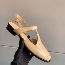 Scarpe eleganti da donna retrò in pelle di pecora con tacchi bassi Sandali con cinturino alla caviglia Designer Fibbia alla caviglia regolabile Scarpa casual da esterno Classico Nero Scivolo morbido Punta tonda Ciabatte