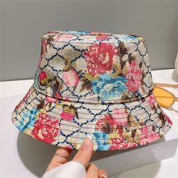 Flat Hat Designers Bucket Hats For Womens Men Fashion Flower Print Baseball Caps Summer Outdoor Sun Hats Luxury Brand Ball Cap