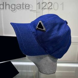 Newsboy Hats Designer designer Womens Designers Mens Baseball Caps Bucket Hat Blue Black With Triangle Luxurys Cap For Lady Play Go Hiking Sun 2022 B4DH 6FPY