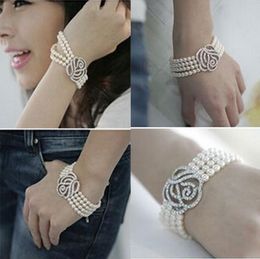 Strand Fashion Multi Layer Imitation Pearl Rhinestone Rose Flower Women Elastic Bracelet 2023 Wholesale Beaded Strands