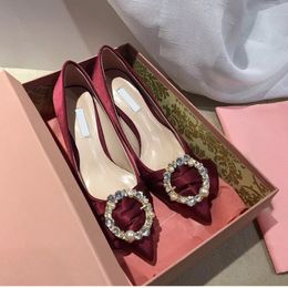 2023 Dress Family Women Dress Shoes New Network Red Diamond Pointed Pearl Buckle Shallow Mouth Thin Heel All Seasons Versatile Wedding Shoes