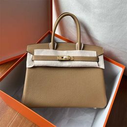 Honey Platinum Designer Bag Wax Hand-stitched Thread Home Togo Calfskin Milk Tea Leather Womens Buckle Handbag Bk