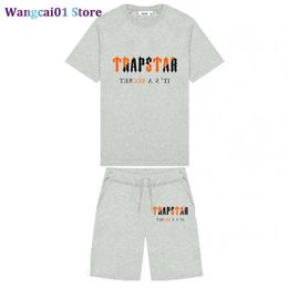 Wangcai01 Erkek Tişörtleri 2023 Yeni Trapstar Trailtsuit Set Erkekler Tişört Şort Yaz Spor giyim Jogging Pantolon Sokak Giyim Harajuku Üstler Kısa Seve Suit 0317H23
