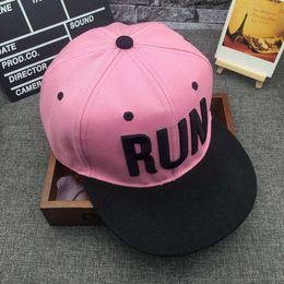 Simple Hip Hop Men and Women Baseball Peaked Cap Stars Same Fashion Couple Casual caps Wholesale