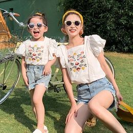 Family Matching Outfits Mother And Daughter Blouse With Embroidery Baby Girls White Puff Sleeve Blouses Women Top Korean Spanish Kids Clothes 230316