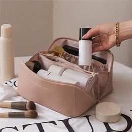 Cosmetic Bags Cases Make Up Case Storage Bag LargeCapacity Travel Portable Leather Makeup Pouch Women Waterproof Bathroom Washbag 230316