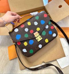 Womens yk pochette designer bag metis totes multicolor side trunk dots shoulder bags speedys 25 lock jacquard monograms bucket onthego Luxury handbag high quality