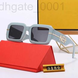 Sunglasses Designer Ladies F Square Retro Gold Letters Mans Sunglass Outdoor Beach Holiday Eyeglasses For Woman Mens Sun Glasses With Box QGT7