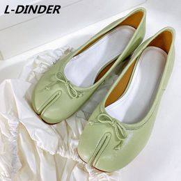 Dress Shoes LDINDER Arrival Womens Shallow Leather Ballet Bowknot Decoration Split Toe Casual Flat Women EU 3540 230316