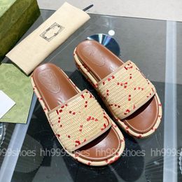 Early Spring New Style G G Slippers Printed Craft Embroidery Flat Bottom Luxury Brand Slipper Embroidered Alphabet Muffin Thick Soled Women Sandals