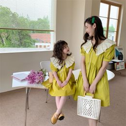 Family Outfits Mommy Daughter Dresses Summer Parent-Child Matching Collar Dress For Mom And Baby Girls Clothing Women Clothes Kids Robe 230316