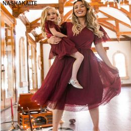 Family Matching Outfits NASHAKAITE Summer Mom And Daughter Dress Red Wine Mesh Stitching Lace Party Dresses For Mommy And Me Mother And Daughter Clothes 230316