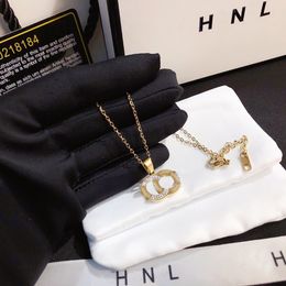 Exklusive High-End-Design-Halskette für Damen, vergoldete Luxus-Designer-Halsketten, ausgewählter Qualitätsschmuck, lange Kette, feines Geschenk für Frauen, Paare, Familie
