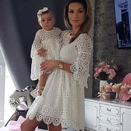 Family Matching Outfits Mother and Daughter Dresses Family Matching Outfits Clothes Floral Lace Women Girls Short Mini Dress Mom Clothing 230316