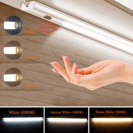 LED Strips DC 5V USB Aluminium LED Bar Light Hand Scan Sensor Switch Control Kitchen Closet Light 30 40 50 cm 3 Colour Temperature Wall Lamp P230315