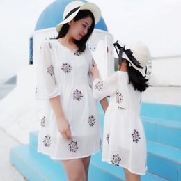 Family Matching Outfits Summer Family Matching Outfits Mother Daughter Dress Fashion Clothing Girl Dresses Mom Daughter Chiffon Beach Dress Cute Clothes 230316