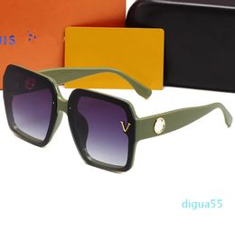 Wholesale-V Wholesale Designer Sunglasses Original Eyeglasses Outdoor Shades PC Frame Fashion Classic Lady Mirrors for Women and Men Glasses Unisex 5 colors G