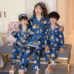 Family Matching Outfits Family Pajamas Mom and Kids Matching Clothing Tracksuit Long Sleeve Tops and Trousers Fall Sets Mother and Son Tracksuit 230316