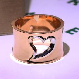 Wedding Rings Charms Rose Gold Hollow Out Love Heart Finger Ring Fashion Handmade Wide For Women Banquet Fine Jewellery