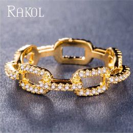 Band Rings RAKOL Creative Chain Design Women Ring with Micro Paved Destiny Link Couple for Girlfriend Boyfriend Hot Selling Items Wholesale G230317