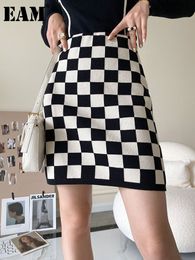 Skirts EAM High Elastic Waist Black White Plaid Knitting Mini Halfbody Skirt Women Fashion Spring Autumn 2023 1DF3398 230317