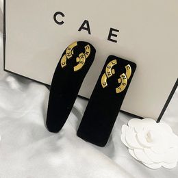 Luxury Barrettes Designer Women Korean medium velvet simple black Hairpin Brand BB Clip Leisure Hairclips Fashion square Hairpin versatile Hair Clips