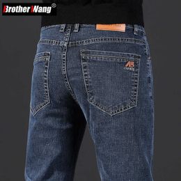Men's Jeans Plus Size 40 42 44 Men's Regular Fit Elastic Jeans Business Casual Classic Style Grey Blue Cotton Simple Denim Pants Male Z0315