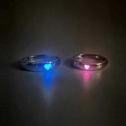 Band Rings Luminous Love Heart Ring Glow In Dark Fashion Adjustable Couples Rings Silver Color Pink Blue Light Jewelry Gift For Lover G230317