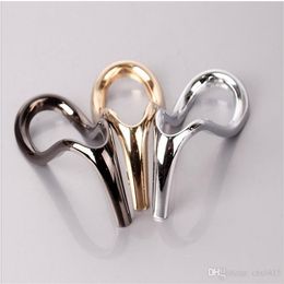 Smoking Pipes New stainless steel pipe rack, smoking accessories, alloy metal crafts, creative high heel rack cigarette holder.