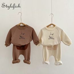 Clothing Sets Ins winter clothes baby rabbit print set boys and girls Plush thickened top pants 2-piece set 230317