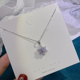 Pendant Necklaces S925 Sterling Silver White Necklace Ins Female Minority Design High Sense Single Flower Zircon Chain Set