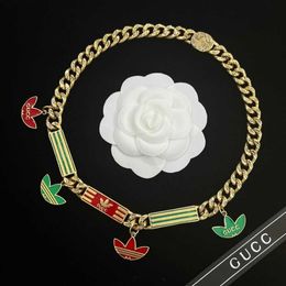 2023-family's high-quality Korean clover necklace designed by female collarbone chain is simple and versatile Luxury ornament