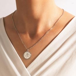 Pendant Necklaces Vintage Rose Flowers Pandent Necklace For Women Silver Colour Geometry Round Sequins Metal Single Choker Jewellery