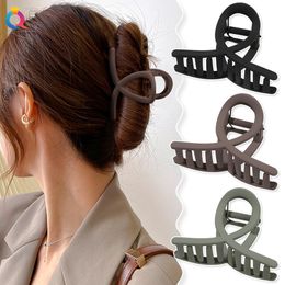 Good Quality Large Plastic Ribbon Hair Crab Accessories Hair Claw Clip For Woman Girl Shower Bath Daily Use 1955