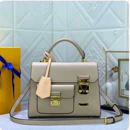 Fashion purse women's Handbag shoulder bag Commuting bag style cowhide leather women's bag diagonal span bag omnibus charm high-quality metal locking buckle