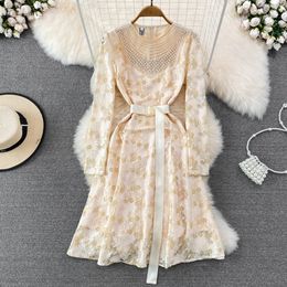 Spring Vintage Style Beaded Dress with Round Neck Mesh Stitching Waist for Thin A-Line Lace Dress