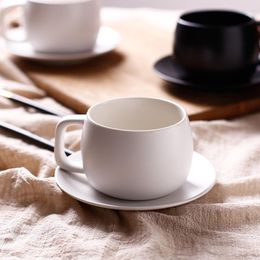 Cups Saucers 250ML Coffee Set With Saucer Spoon Ceramic Household Mug Balck White Tea Milk Juice Water Cup Drinkware Gift