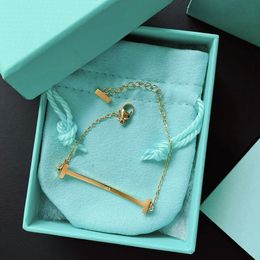 Klassische Armbänder Kettenarmbandverbindungsketten Mode verstellbares Armband Gold-plattierte Geburtstag Valentinstag Geschenk Modedesign Frauen Accessoires