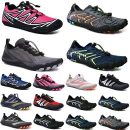 Scarpe da acqua Donna Uomo Scarpe Sandali Beach Swim Nero Bianco Rosa Arancione Giallo Immersioni Outdoor Barefoot Quick-Dry taglia eur 36-45