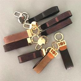 2021 New Luxury KeyChain Men Women Bag Hanging Buckle Keychains Auto Car Waist Handmade Leather Holder Lover fashion Keyring299R