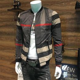 2023 Designer Mens Jackets Clothing France Brand Sunscreen Casual Street Checkered pattern jacket Outerwear coat Fashion hombre