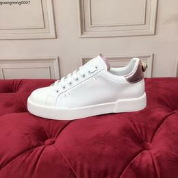 Screener sneaker beige leather Shoes Italy vintage men womens Red Web stripe Luxurys Designers Sneakers Bi-color rubber sole Classic Casual Shoe 35-45 MKJI gm700006