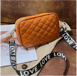 Designers Messenger Bag For Women Crossbody Camera Bag Leather Double Zip Colour Matching Casual Wide Strap Shoulder Bags 9612