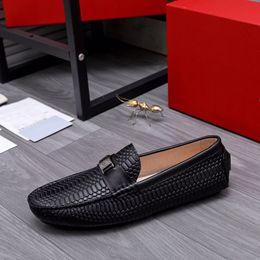 New 2023 Mens Dress Shoes Male Brand Designer Summer Flats Metal Buckle Casual Classic WorkIng Loafers Size 38-44