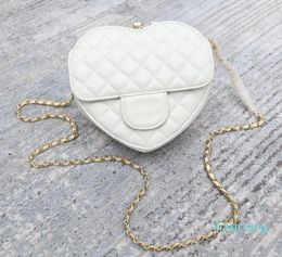 Designer-Evening Bags New heartshaped Women's bag Designer bag luxury shoulder messenger chain fashion compact and convenient